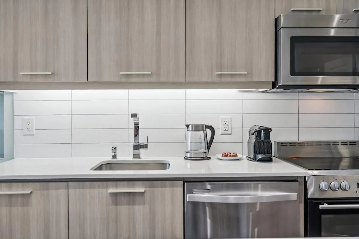 Prime Downtown Condo - St Lawrence Parking Toronto Canada