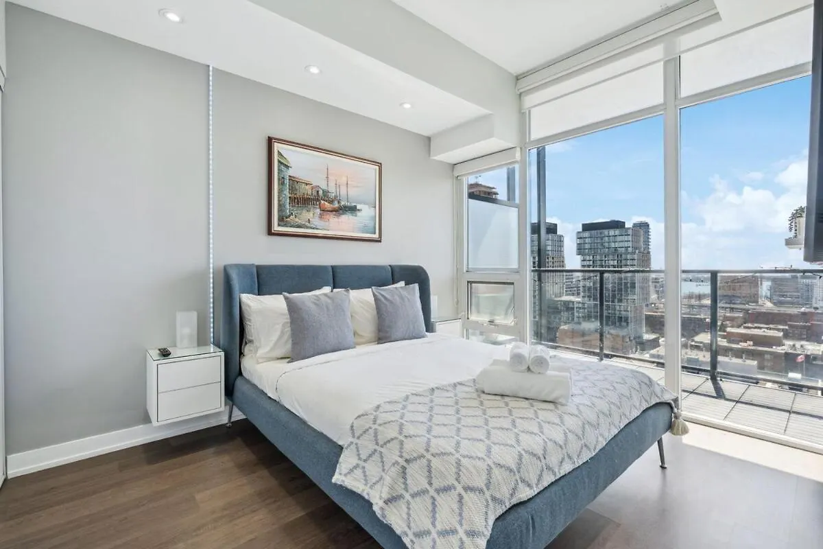 Prime Downtown Condo - St Lawrence Parking Toronto