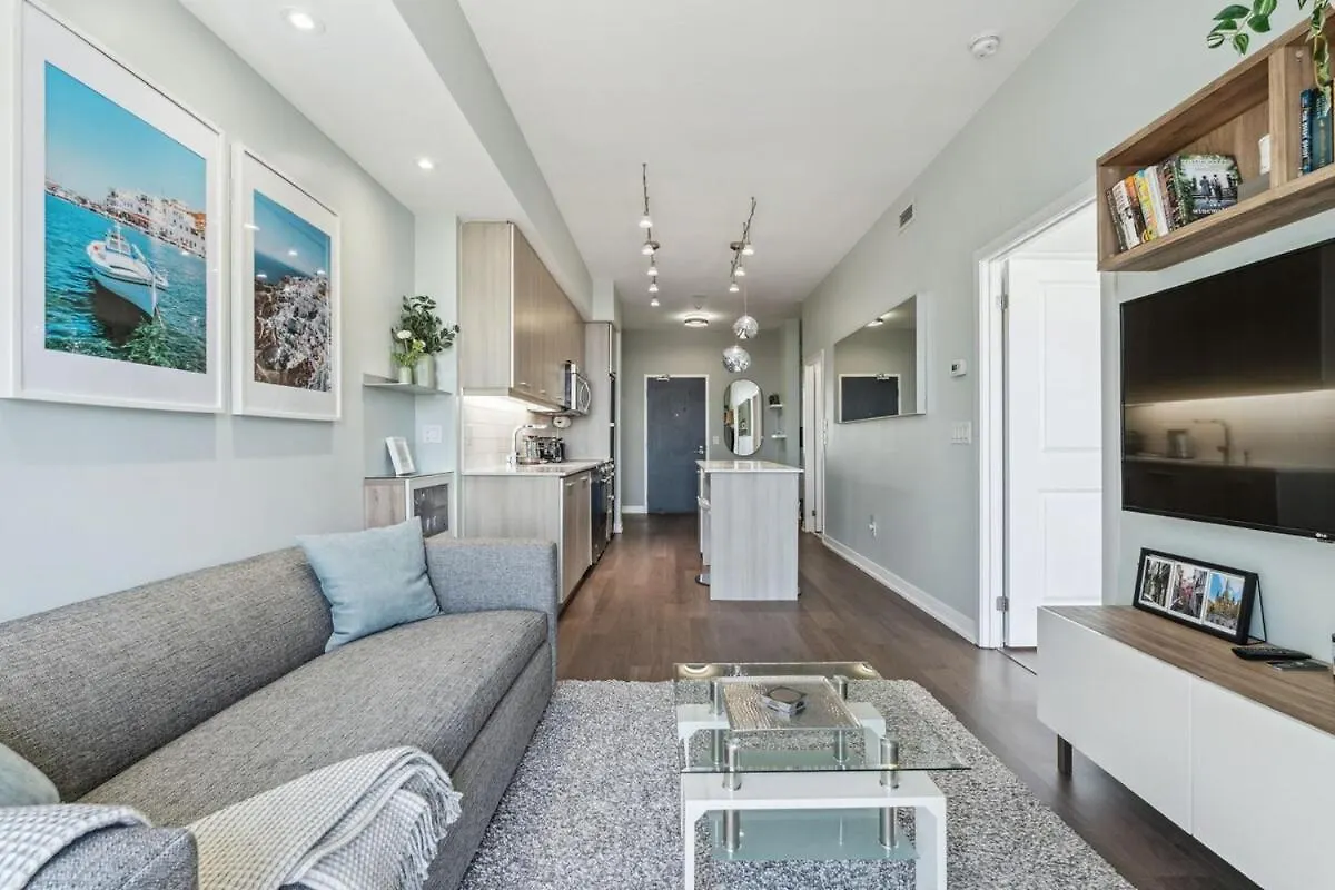 Prime Downtown Condo - St Lawrence Parking Toronto