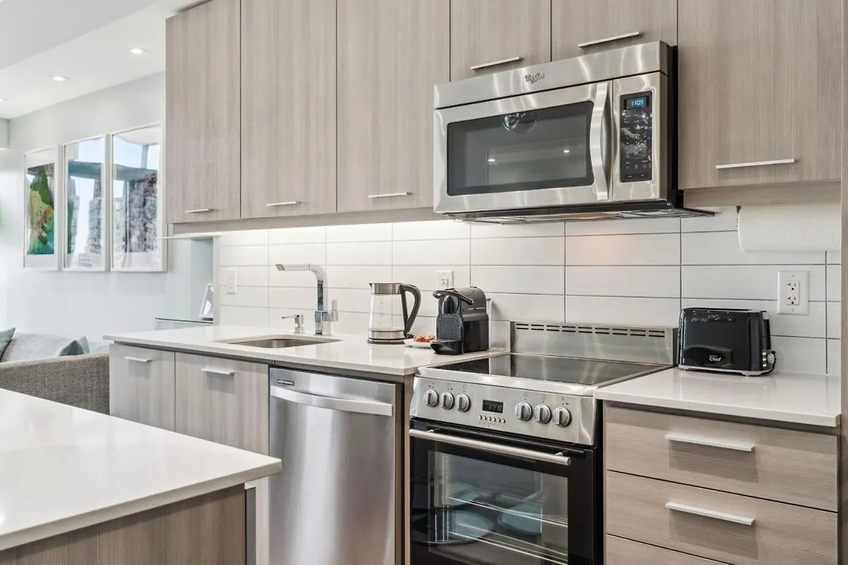 Apartment Prime Downtown Condo - St Lawrence Parking Toronto Canada