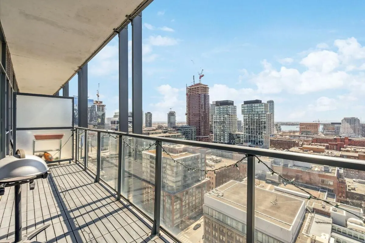Prime Downtown Condo - St Lawrence Parking Toronto