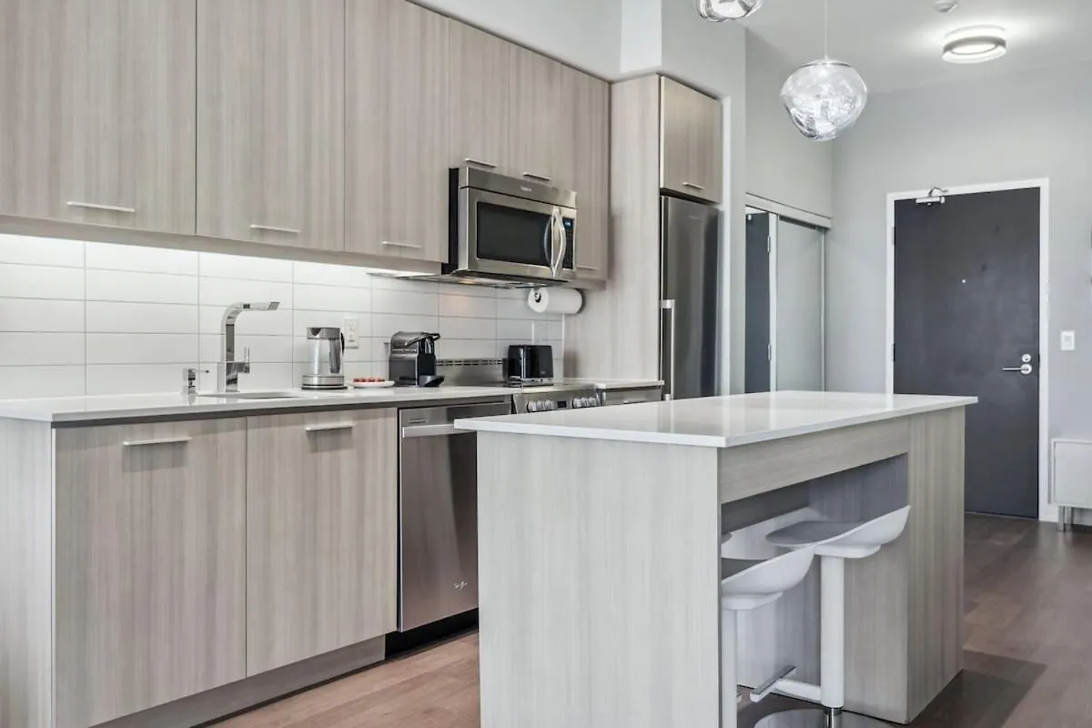 Apartment Prime Downtown Condo - St Lawrence Parking Toronto Canada