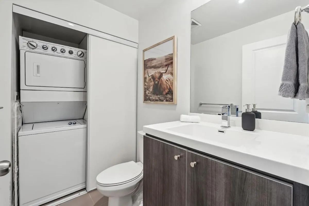 Apartment Prime Downtown Condo - St Lawrence Parking Toronto