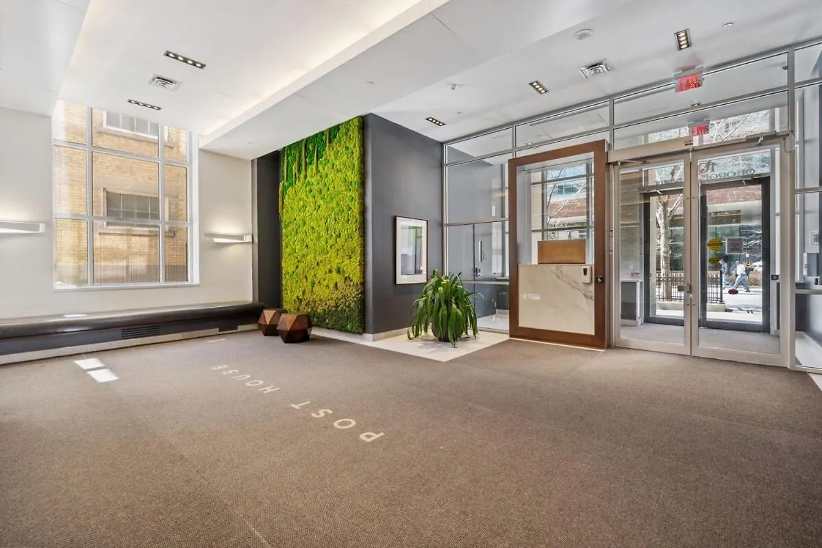 Prime Downtown Condo - St Lawrence Parking Toronto Canada