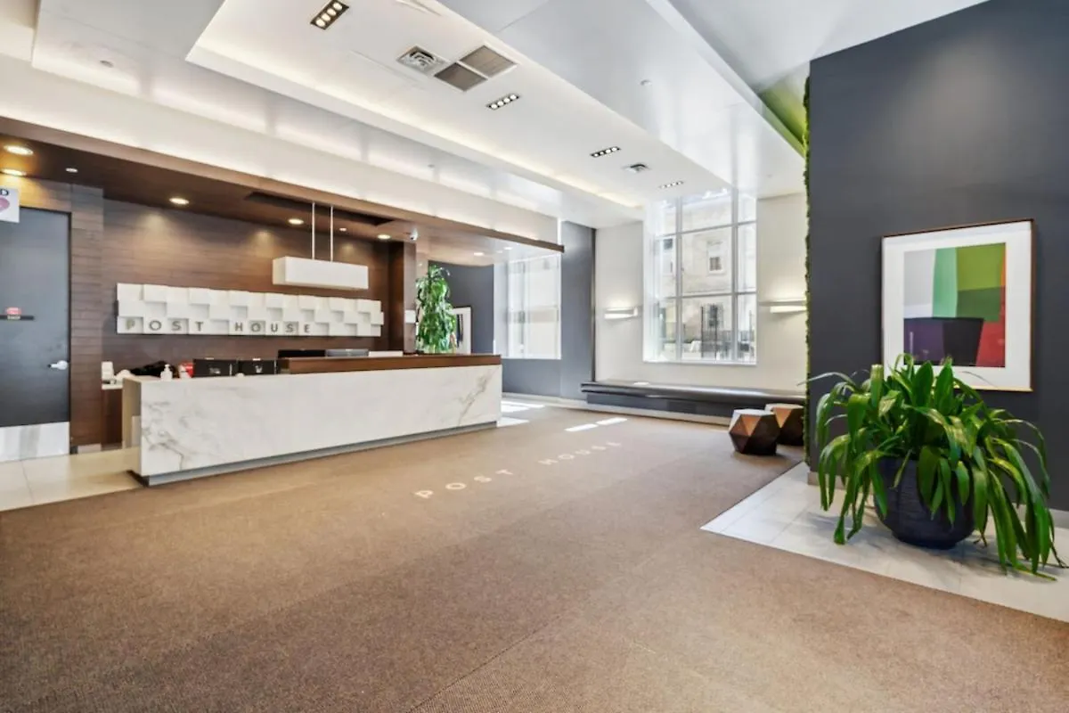 Prime Downtown Condo - St Lawrence Parking Toronto Apartment