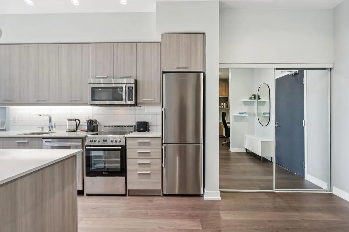 Prime Downtown Condo - St Lawrence Parking Toronto