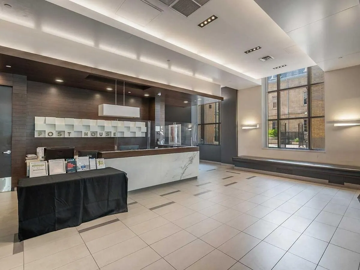 Prime Downtown Condo - St Lawrence Parking Toronto Apartment