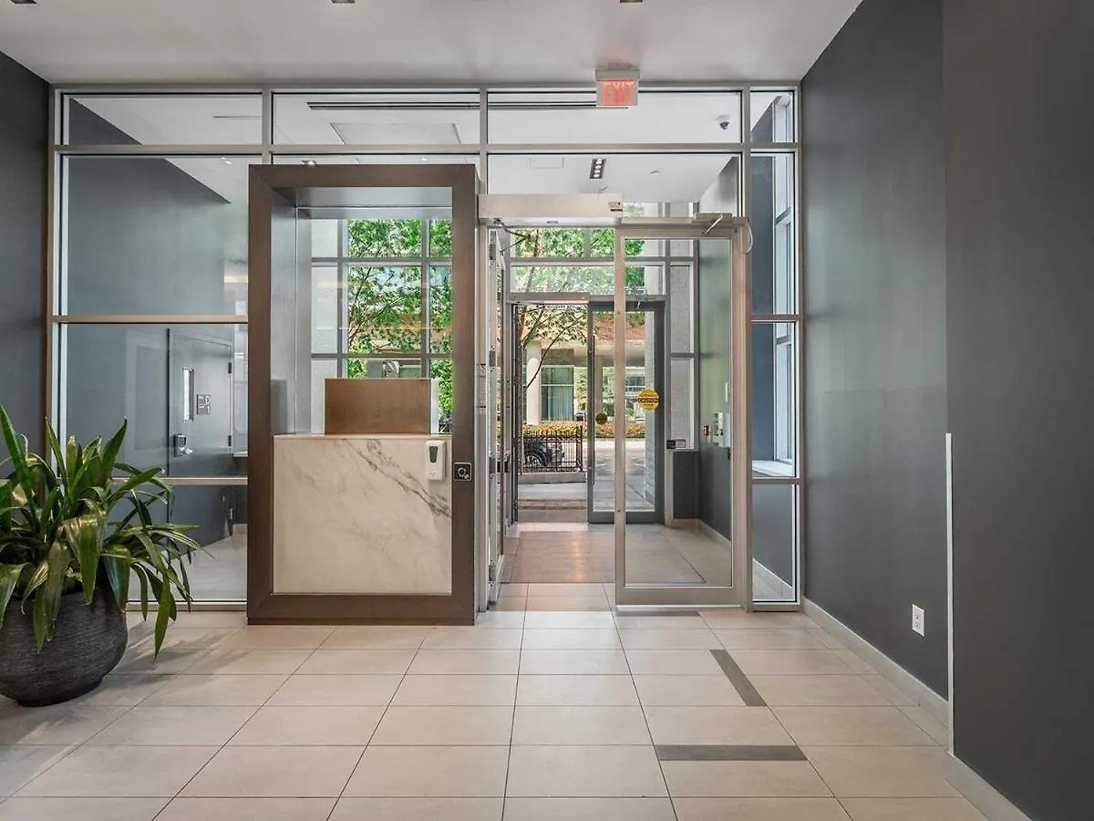 Prime Downtown Condo - St Lawrence Parking Toronto