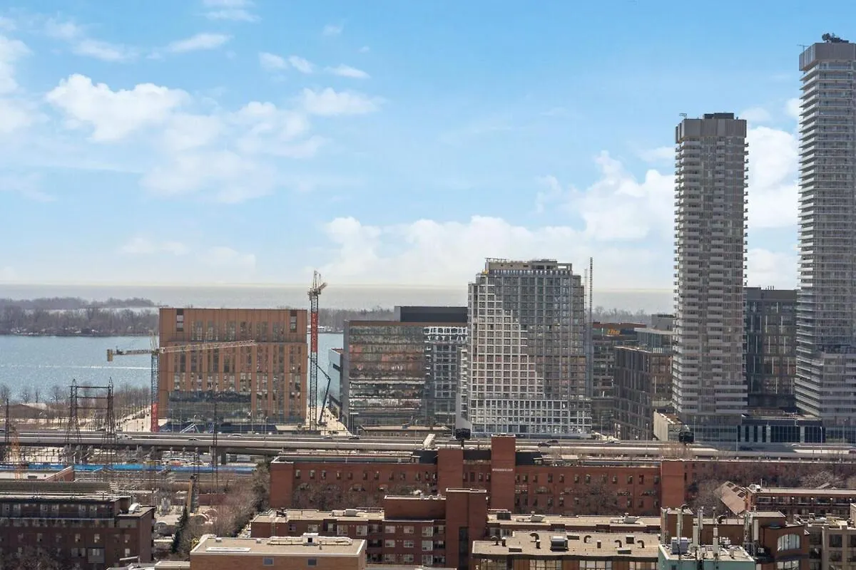 Prime Downtown Condo - St Lawrence Parking Toronto 0*,