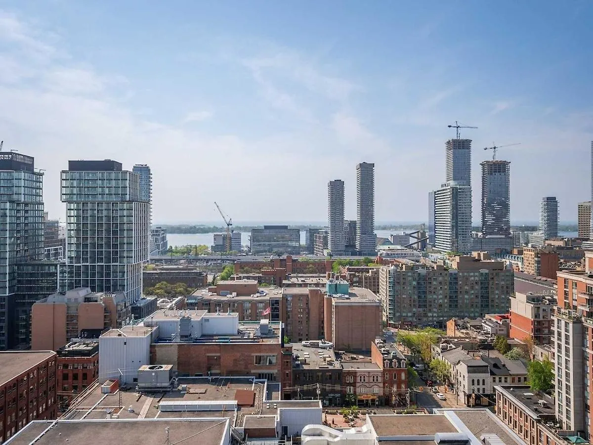Apartment Prime Downtown Condo - St Lawrence Parking Toronto Canada