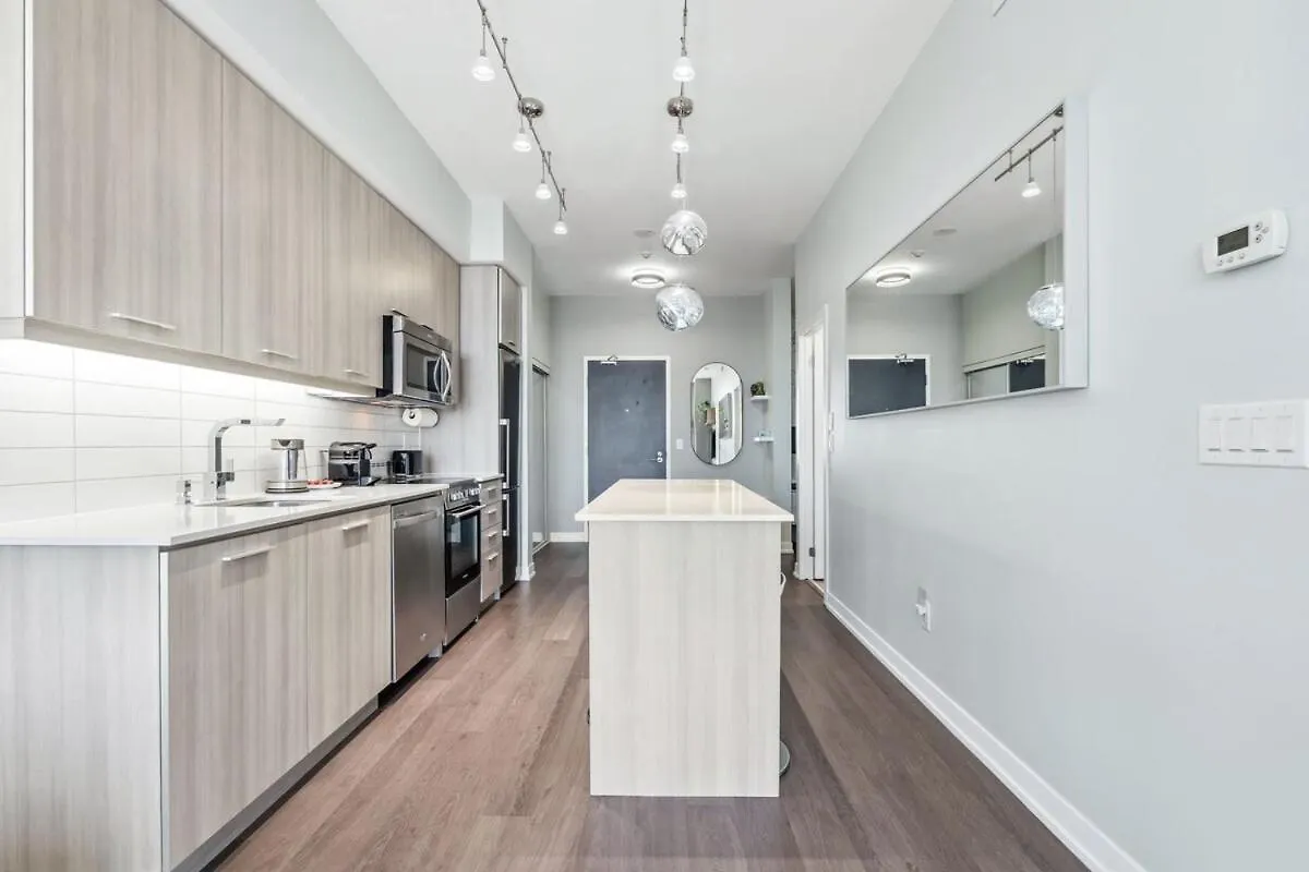 Prime Downtown Condo - St Lawrence Parking Toronto